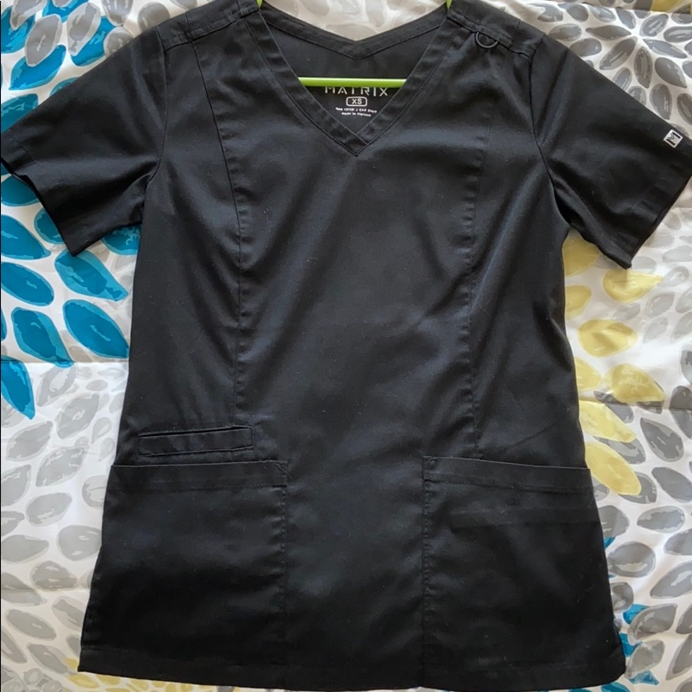 Matrix scrub top